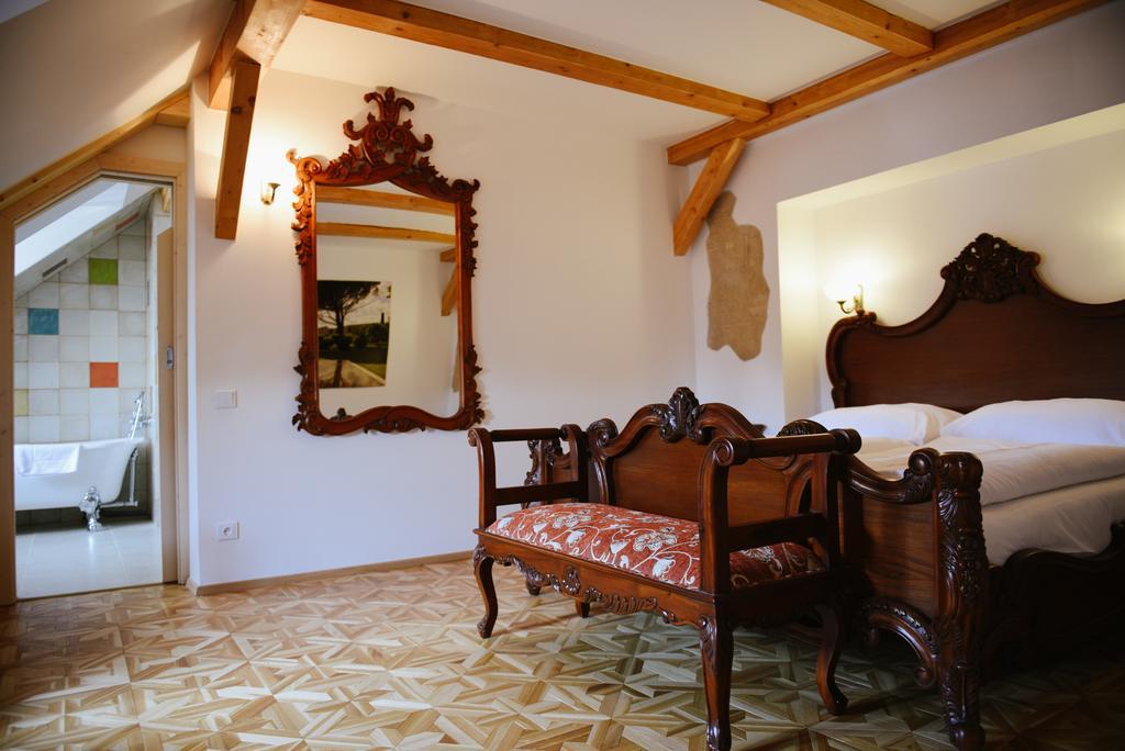 Savoia Castle Affittacamere Škvorec Esterno foto