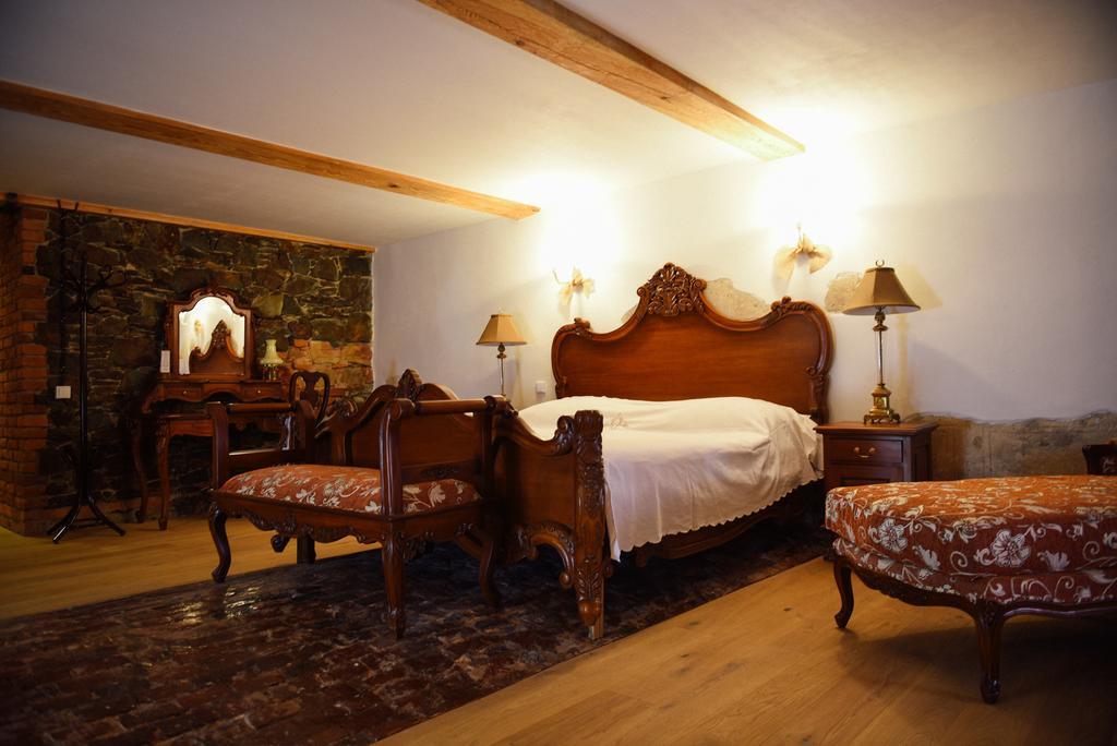 Savoia Castle Affittacamere Škvorec Esterno foto
